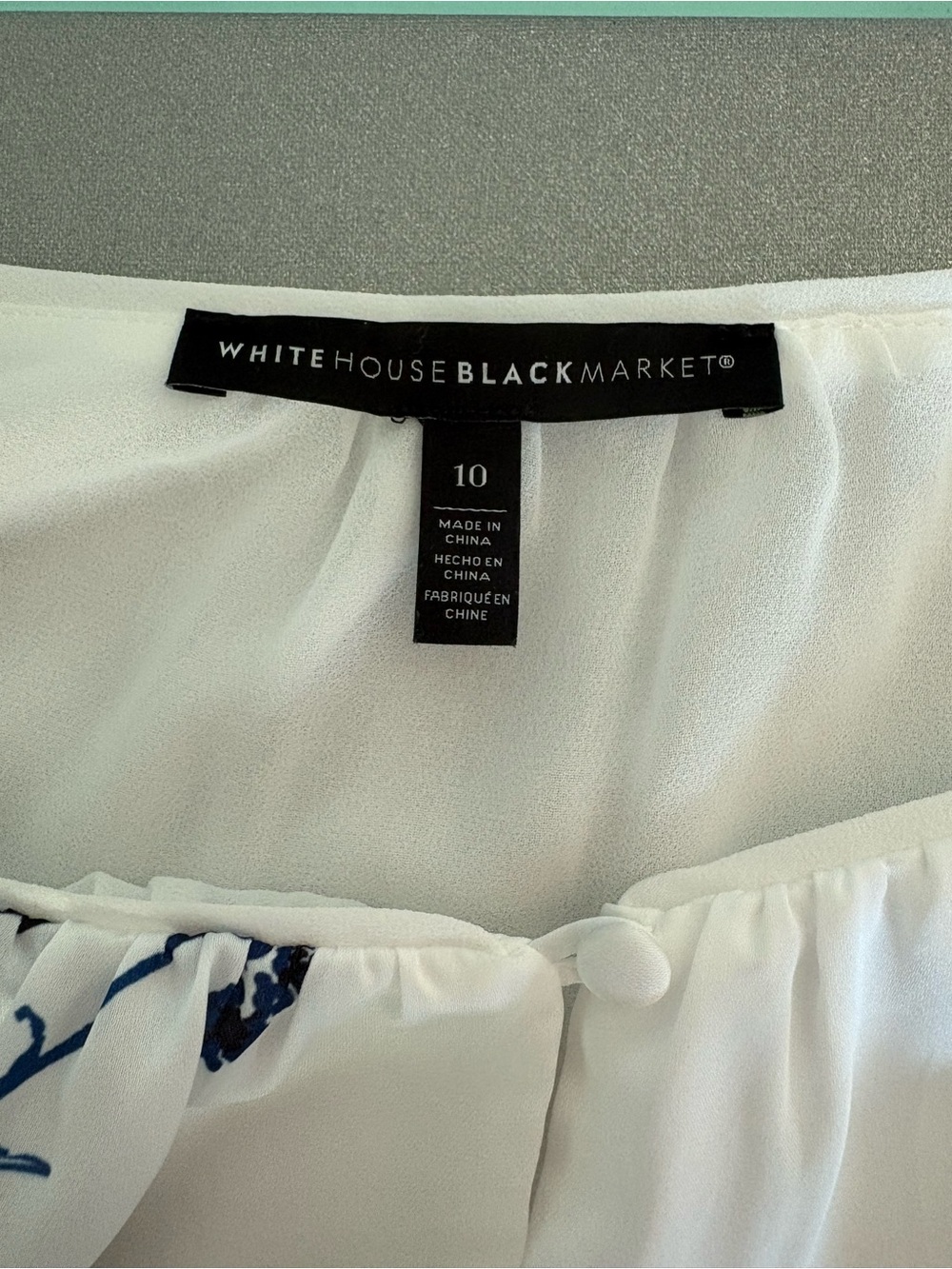 WHBM | Stunning Floral Blouse | White and Blue | Sz 10 | Excellent Condition - Picture 7 of 8